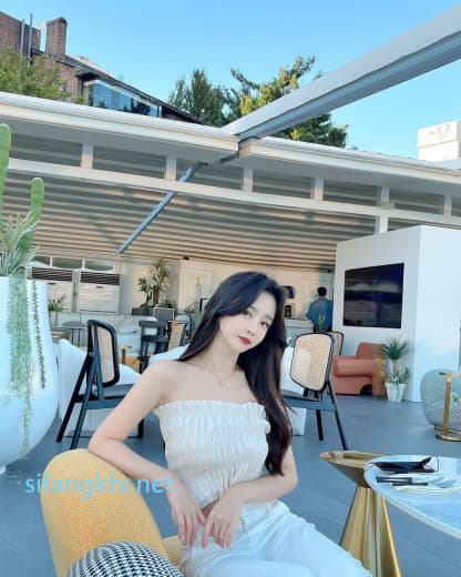 【2023_05_07】Han_Shanyue_tempting_night_vision_on_a_yacht❤️.m4v